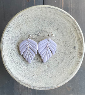 Leaf in Lilac