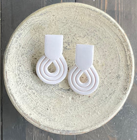 Deco in White