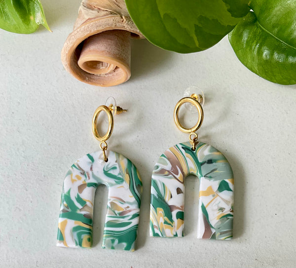 Desert Ocean Breeze in Multiple Colors with Metal Detail
