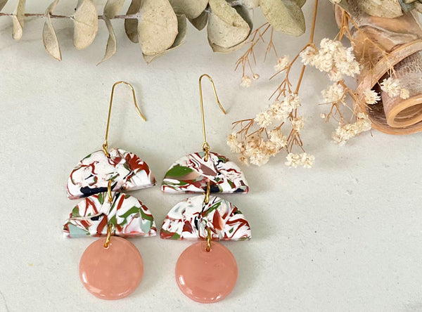 Desert Sand Breeze in Multiple Colors with Metal Detail
