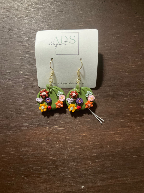 Pumpkin in Multiple Colors with Metal Detail